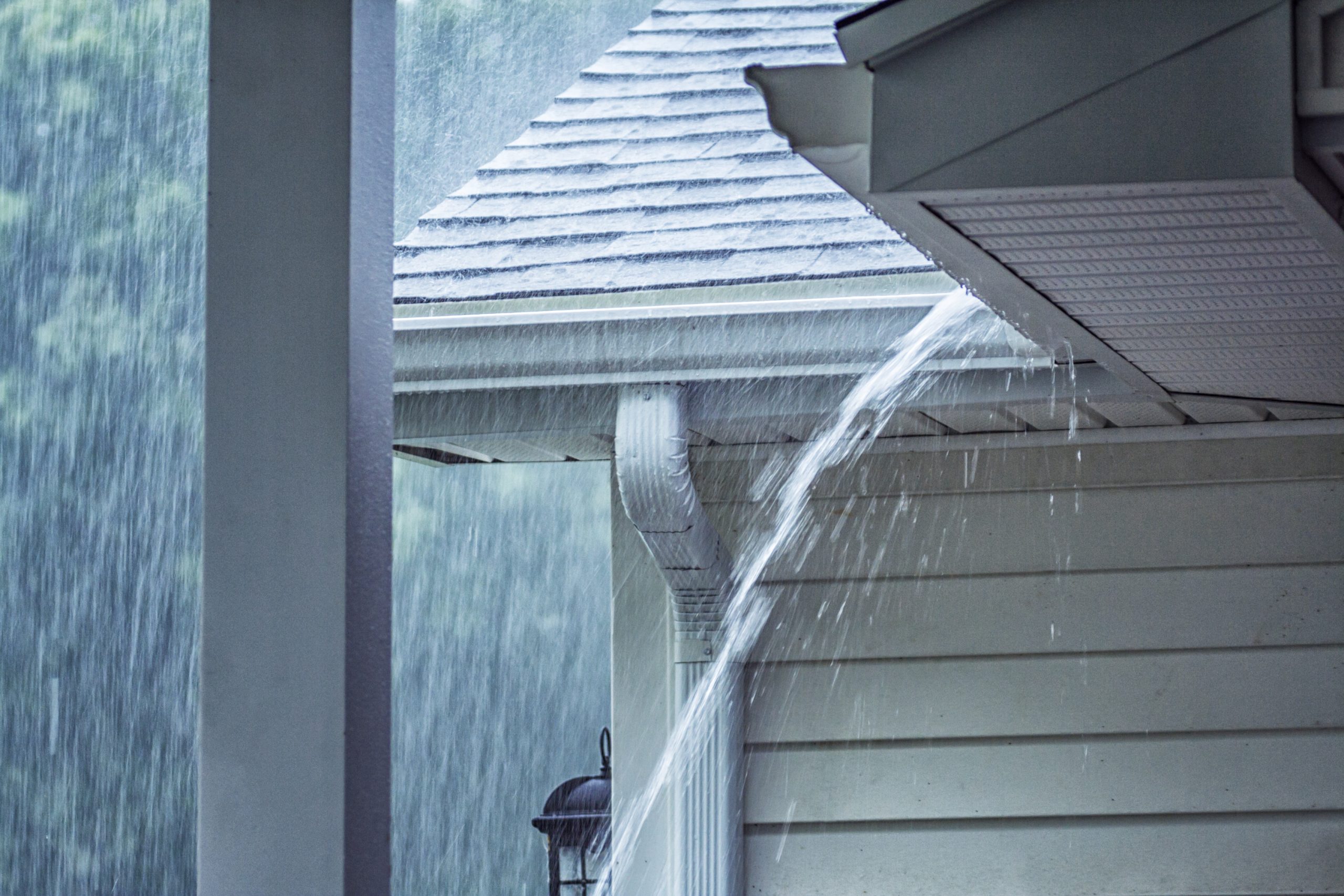 The Importance of Proper Roof Slope for Drainage: Helius Roofing & Construction Explains